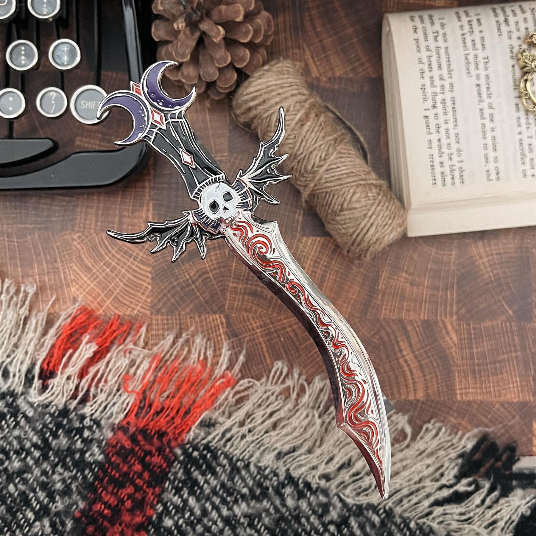 The Serpent and the Wings of Night Metal Dagger Replica – Illumicrate